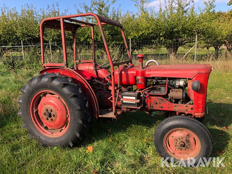 Traktor Volvo BM Buster 320 Diesel