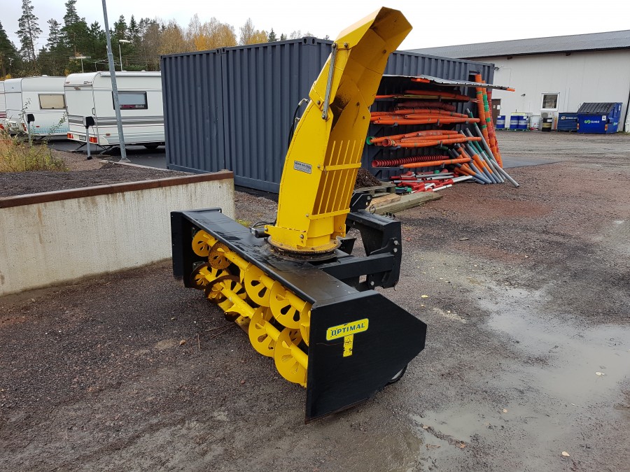 SNÖFRÄS SNÖSLUNGA TRAKTORDRIVEN
