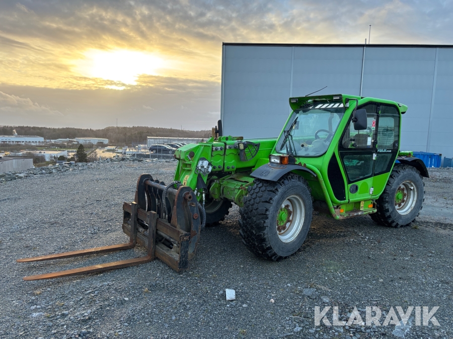 Teleskoplastare Merlo P28.8L Plus med skopa & gafflar