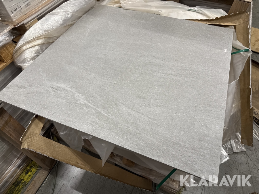 Granitkeramik 90x90  86m²