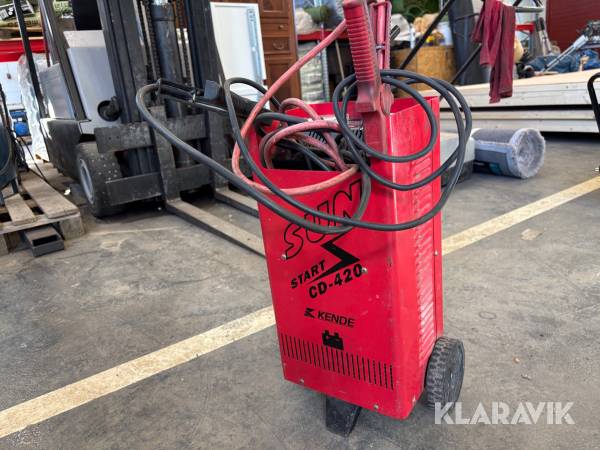 Billaddare/booster Kende CD-420