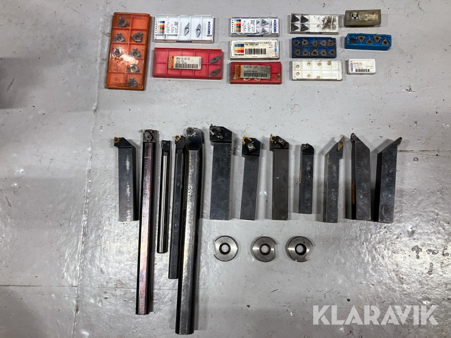 Gängskärshållare för gängning och hållare för frispårsstickning/svarvning