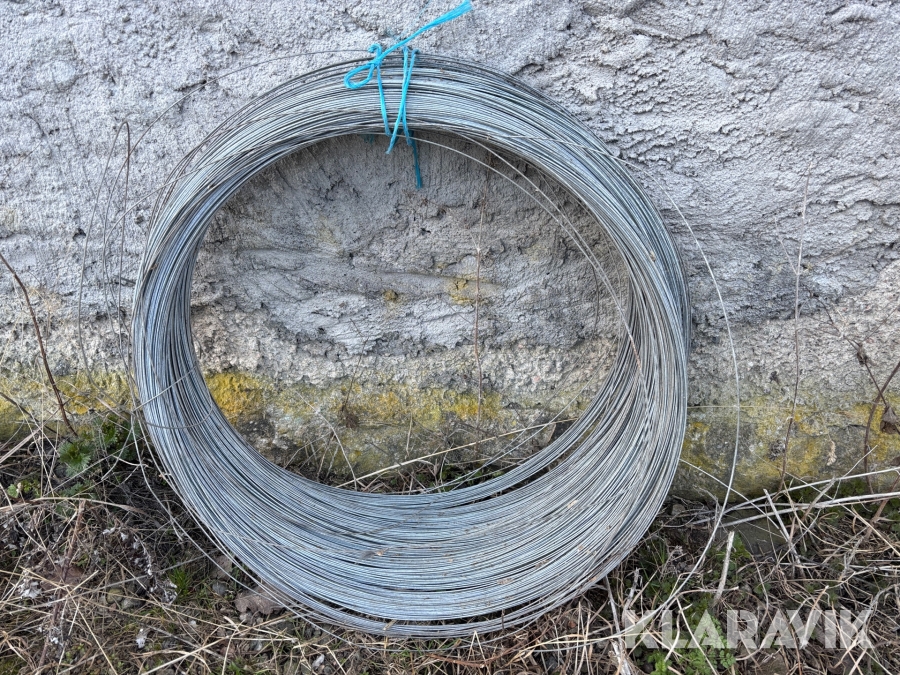 Galvaniserad stängseltråd