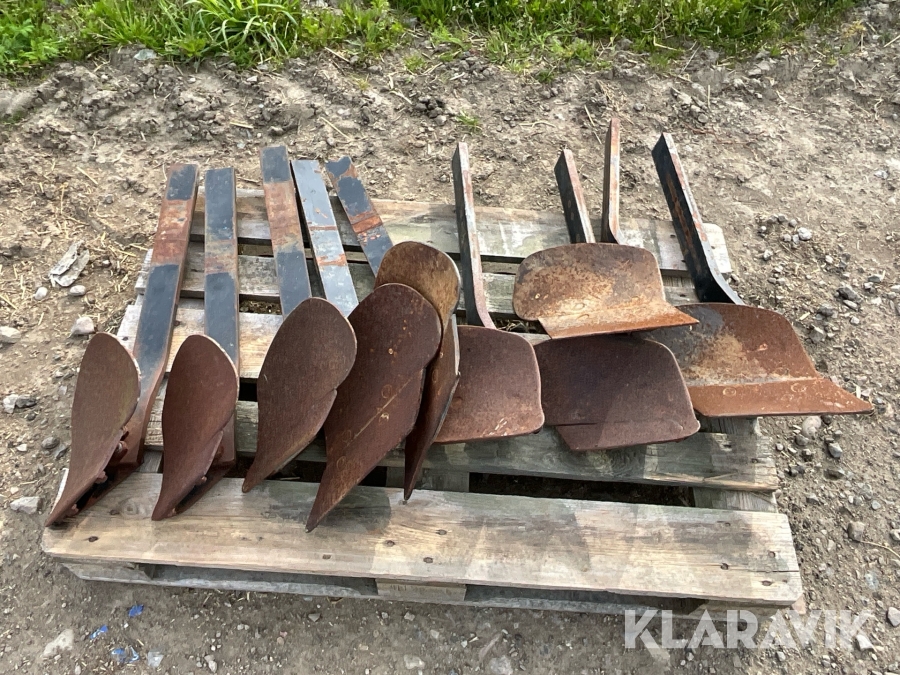 Förplogar 9 st 5 vänster 4 höger till Överum
