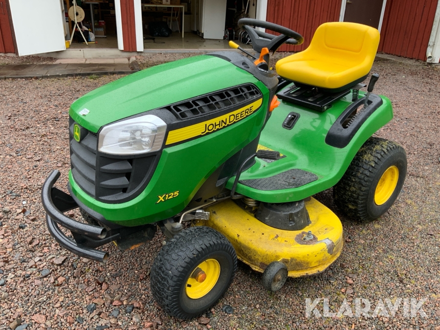 Åkgräsklippare John Deere X125