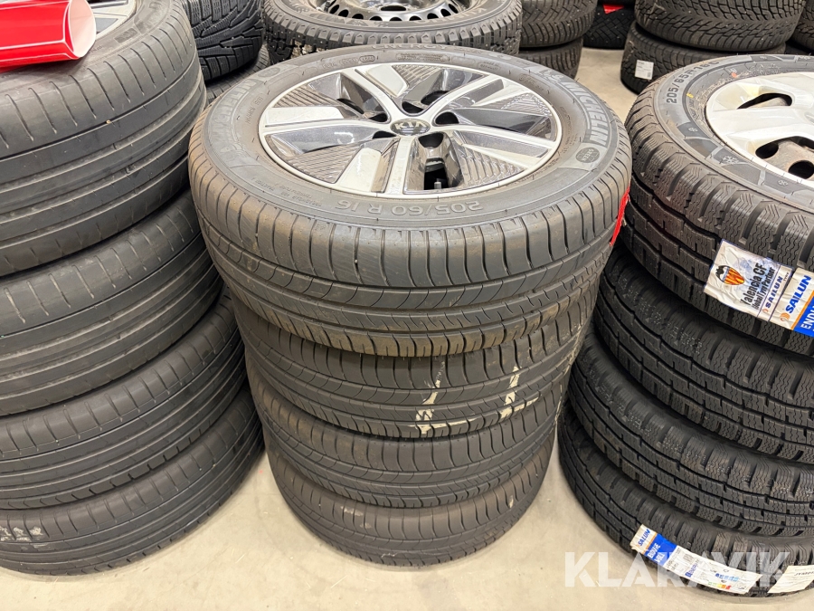 Kompletta hjul Michelin 205/60R16 4st