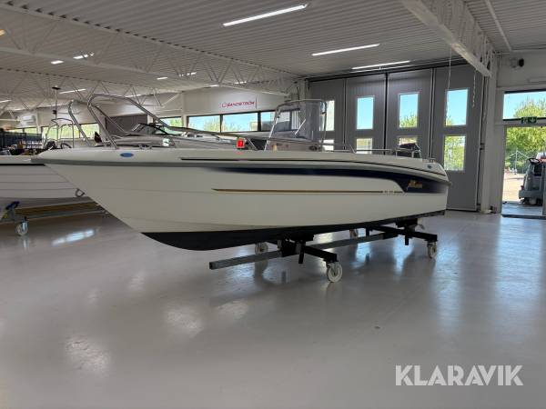 Styrpulpet Yamarin 46 SC med Yamaha F50 motor