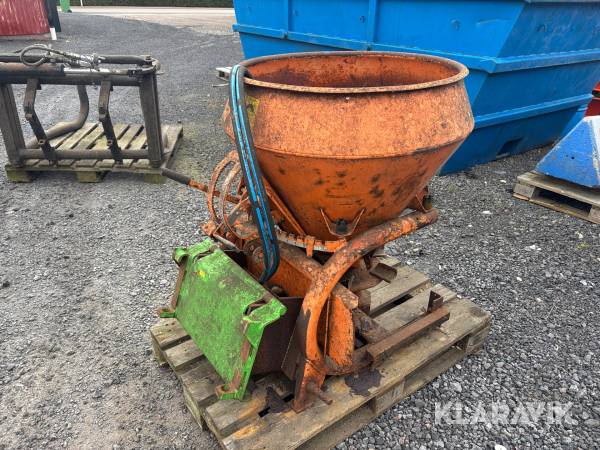 Sand/Grusspridare Avant / 3-punkt