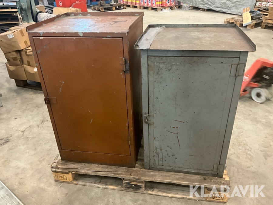 Plåtskåp 2st