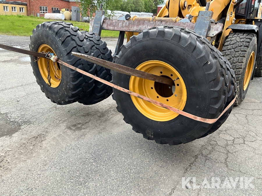 Entreprenaddäck Dunlop SP T9 med fälg 4 st