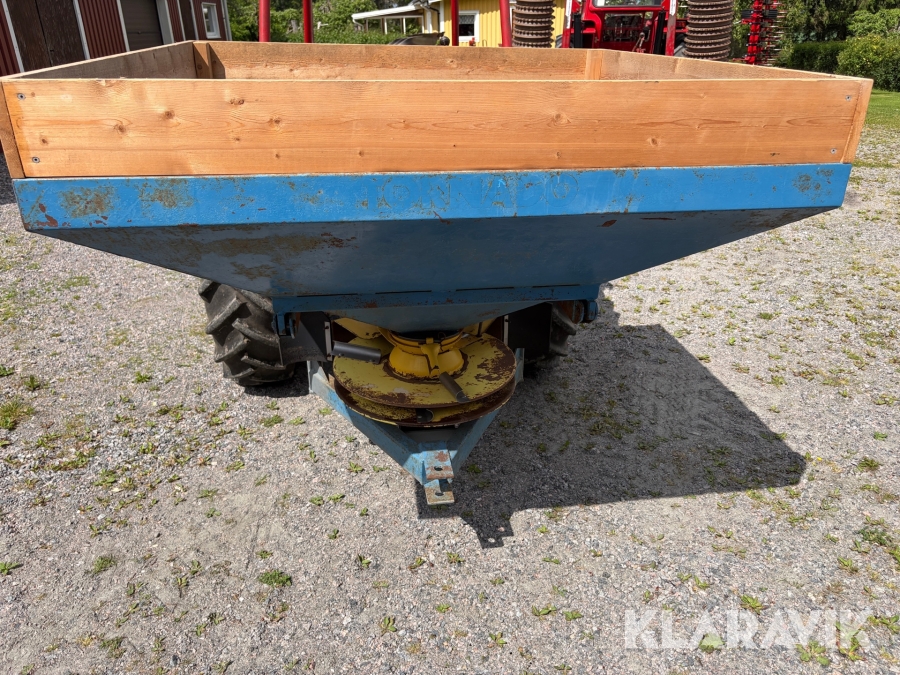 Konstgödselspridare Vogel & Noot Åkland Tornado K 14