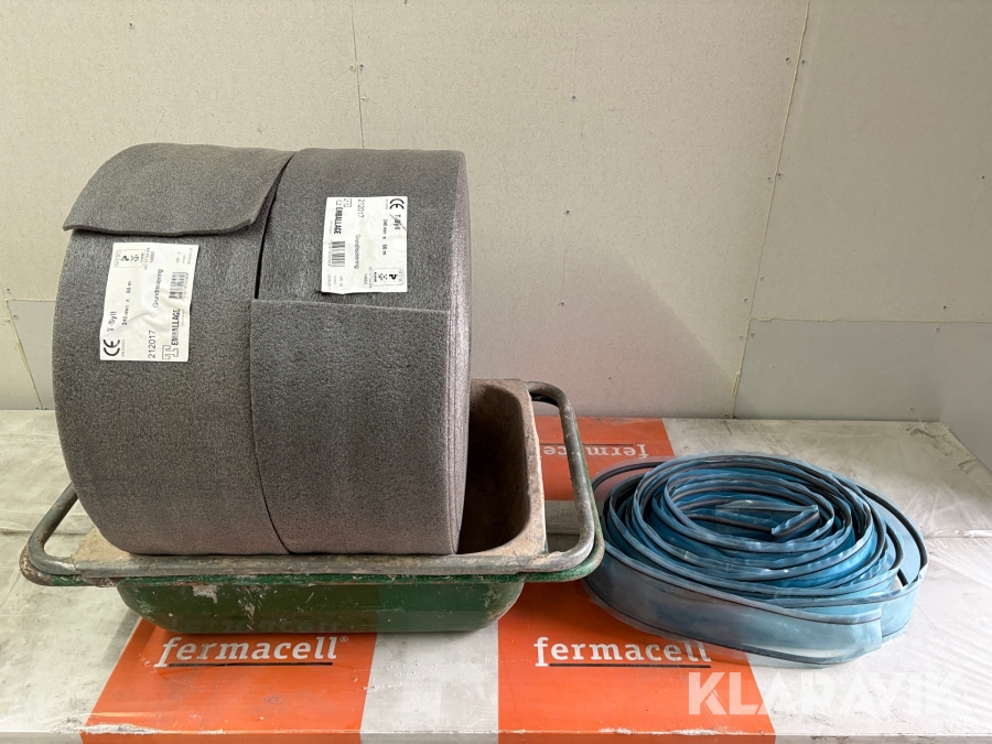 Grundisolering med plastband och murarbaljor T Emballage 240mm x 50m