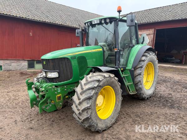 Traktor John Deere 6820