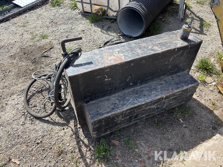 Dieseltank 120L 12V pump