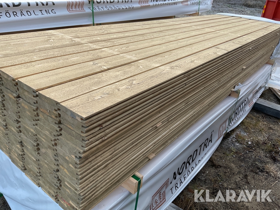 Spontad ytterpanel 22x120