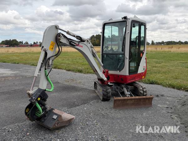 Grävmaskin Takeuchi TB216 med maskinsläp 