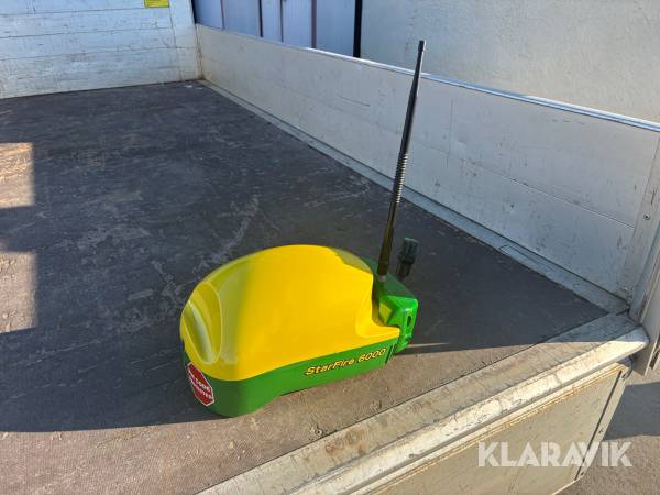 GPS-antenn John Deere Starfire 6000 med RTK radio 869