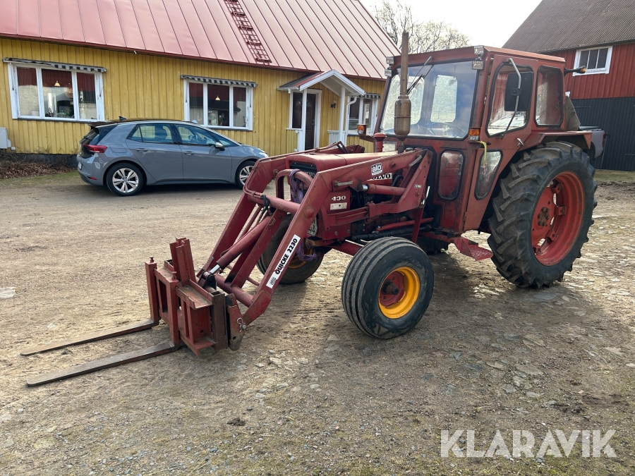 Veterantraktor Volvo BM 430 med frontlastare