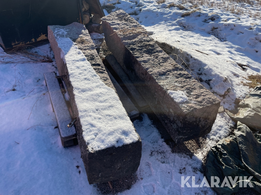 Grindstolpar Granit 2400x400x400 