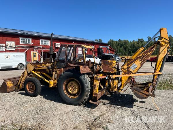 Traktorgrävare Massey Ferguson