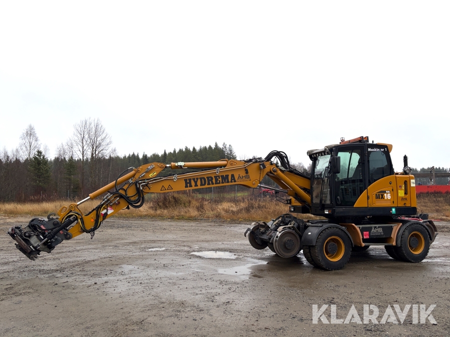Hjulgrävare Hydrema MX16 RAIL med Oilquick