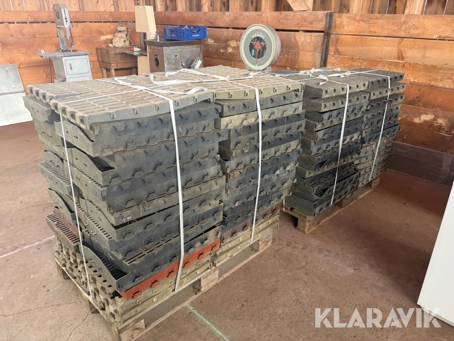 Plastspalt 2 modeller, ca 130st