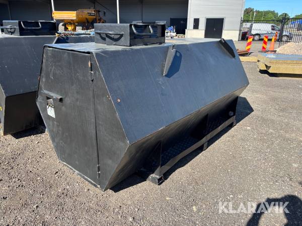 Dieseltank J-O  Fherm Dumper AB 2000L 1st