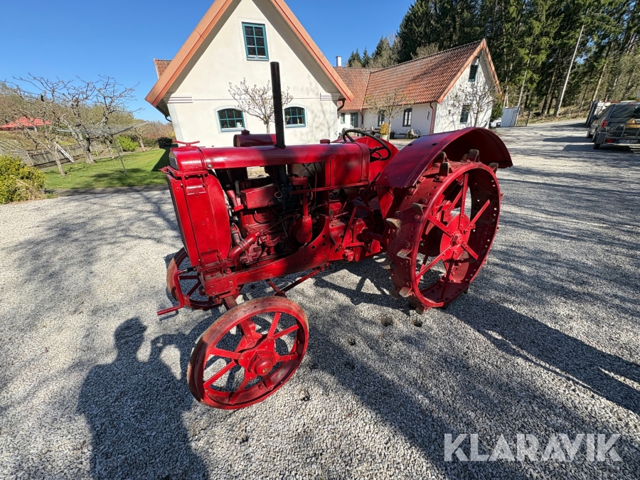 Veterantraktor International W-30