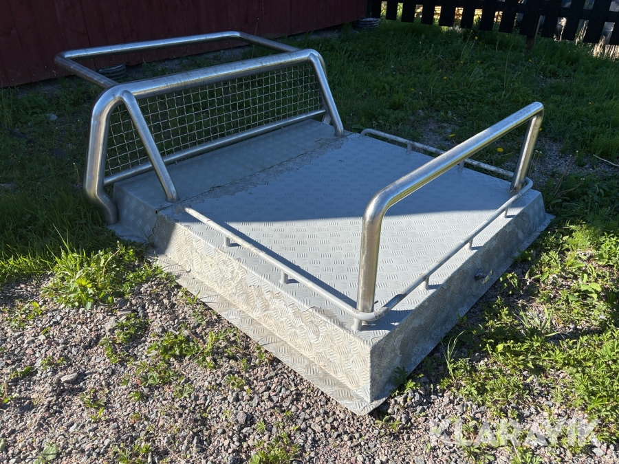 Flaklock Nissan king cab