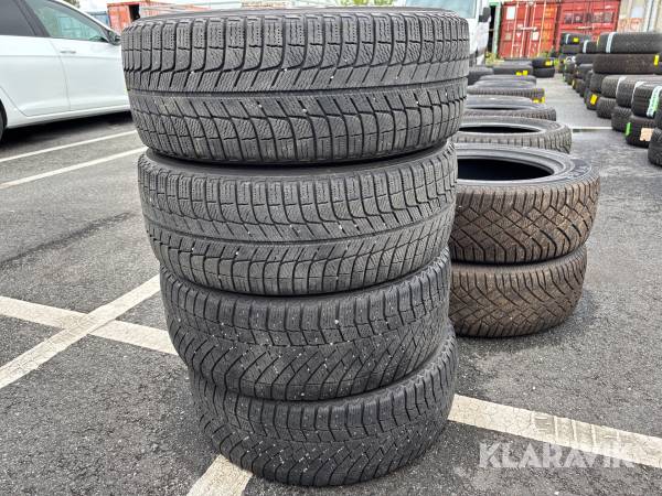 Vinterdäck Michelin 215/55-17
