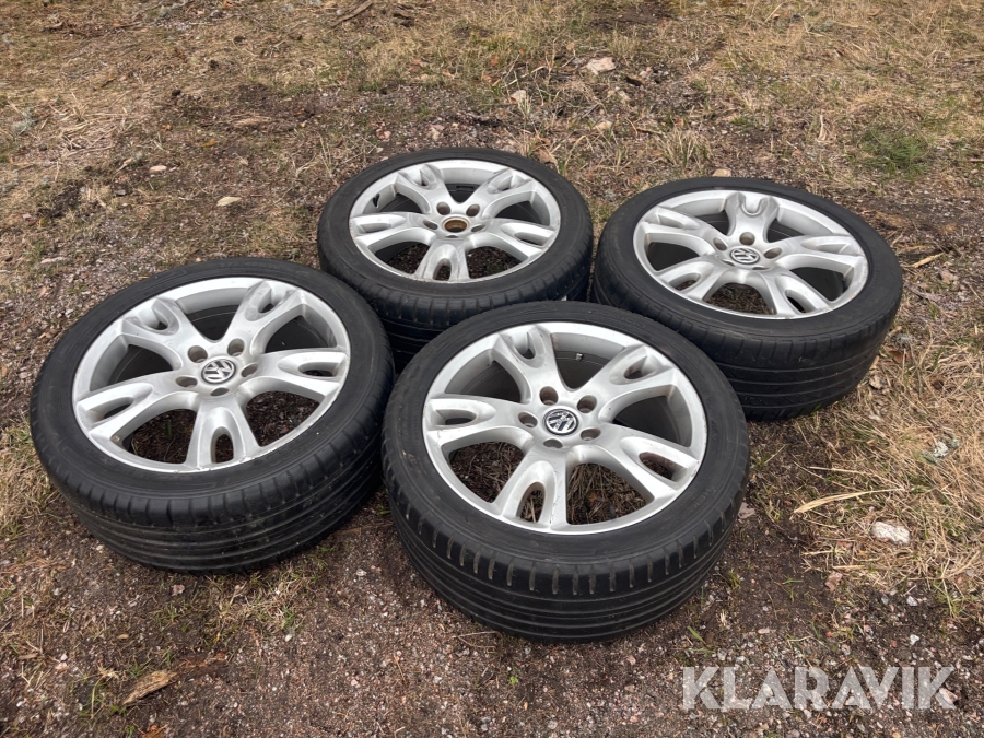 Sommardäck med fälg 275/40R20 4 st