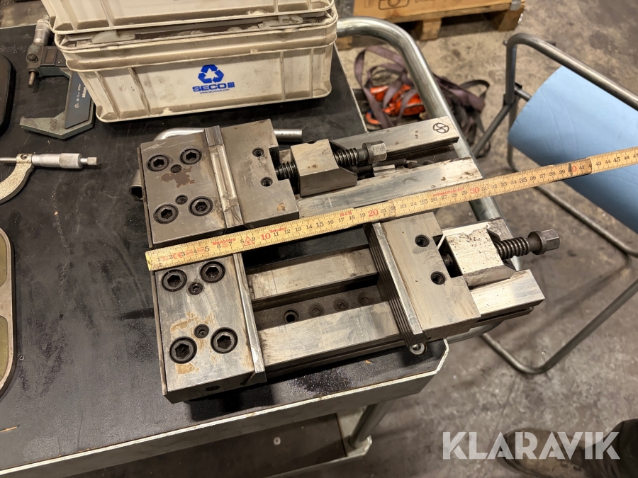 Maskinskruvstycke 2 st