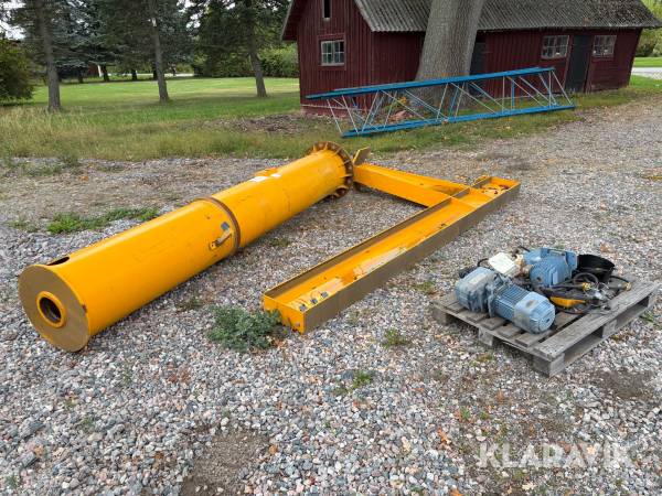 Pelarsvängkran Demag D-MS360 2500 kg Runtomsvängande med telfer