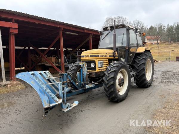 Traktor Marshall 604XL skogsutrustad