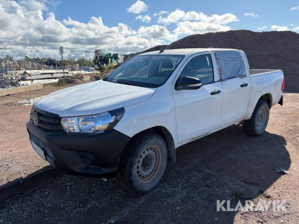 Pickup Toyota Hilux VIII 2.4 D 4WD