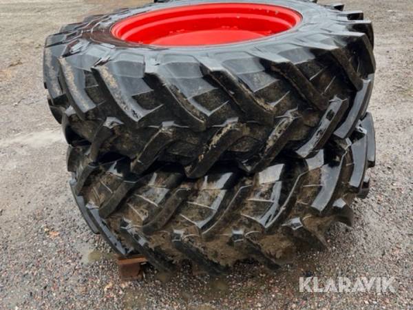 Kompletta hjul Pirelli TM200 med fendt fälgar