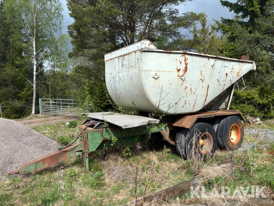 Högtippande dumpervagn