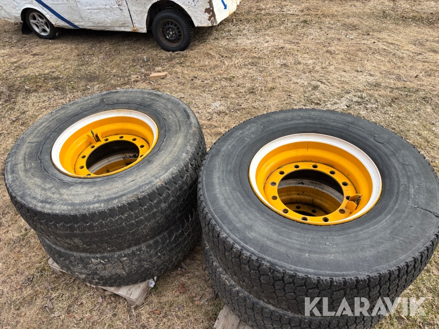 Entreprenaddäck till Volvo L50 & L70