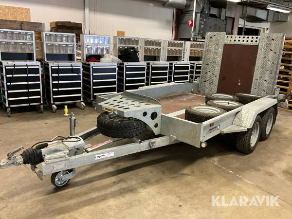Maskinsläp Indespension 3500kg med lastramp