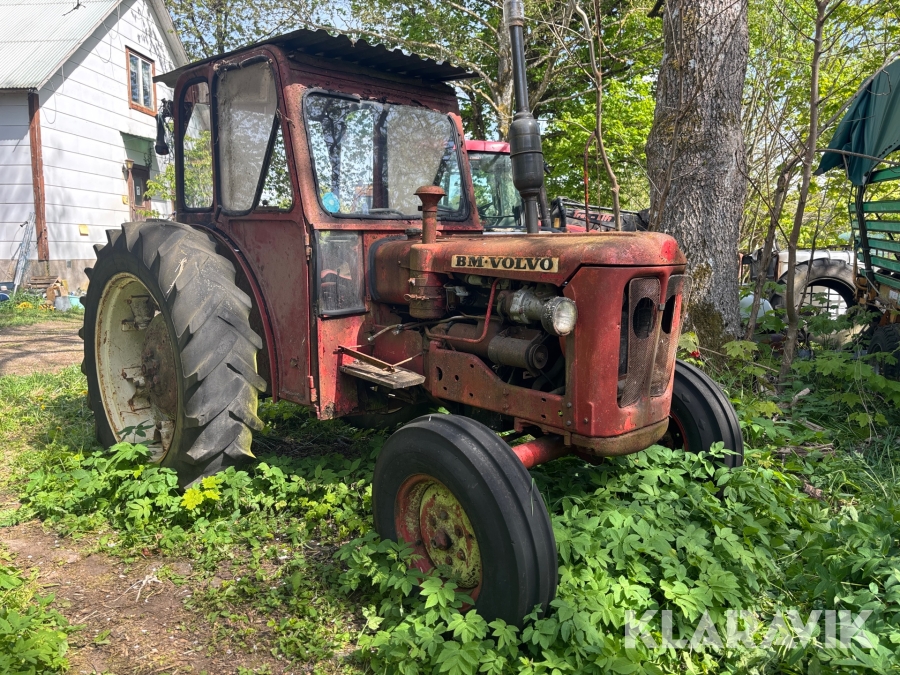 Traktor Volvo BM 320