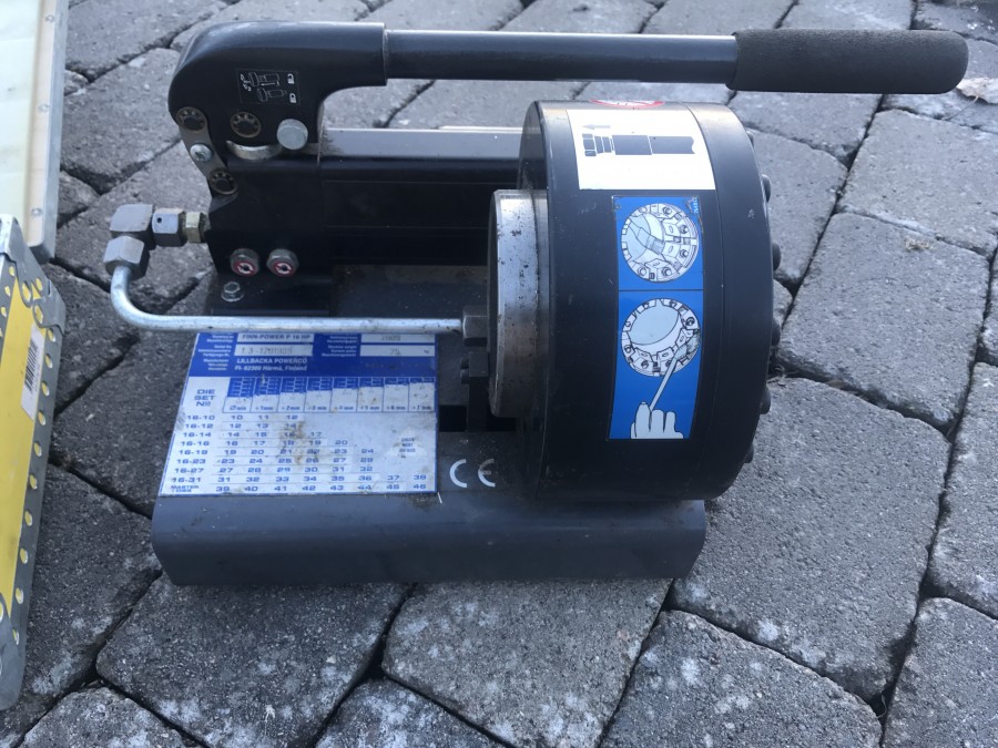 Slangpress till hydraulslang