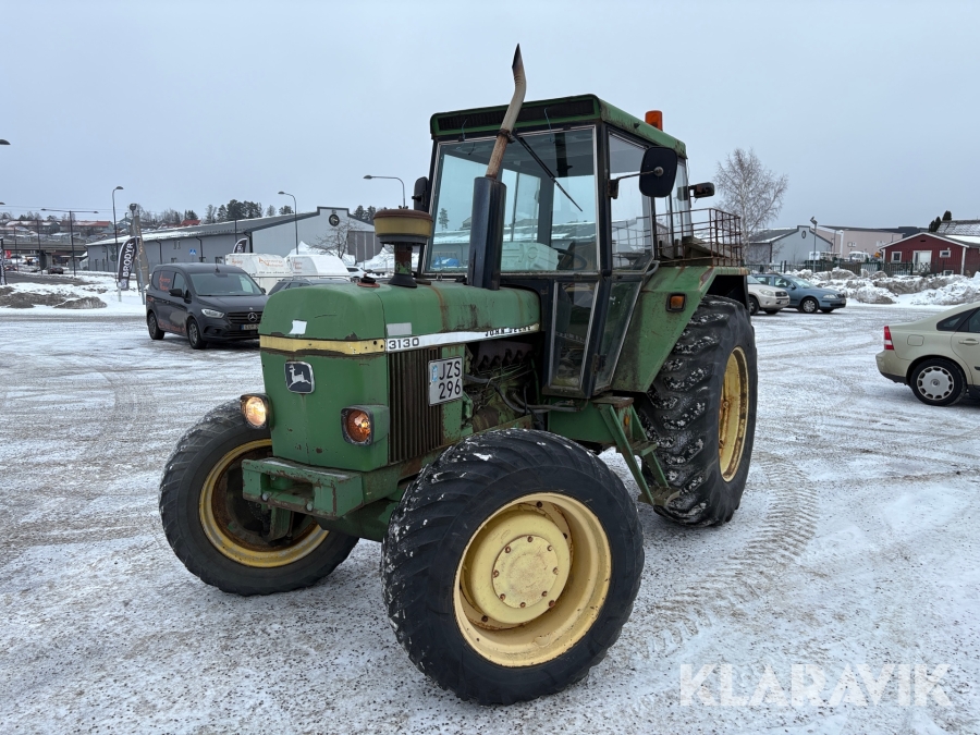 Veterantraktor John Deere 3130