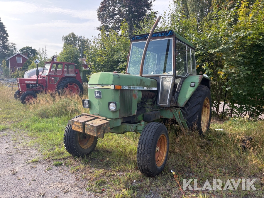 Veterantraktor John Deere 3130