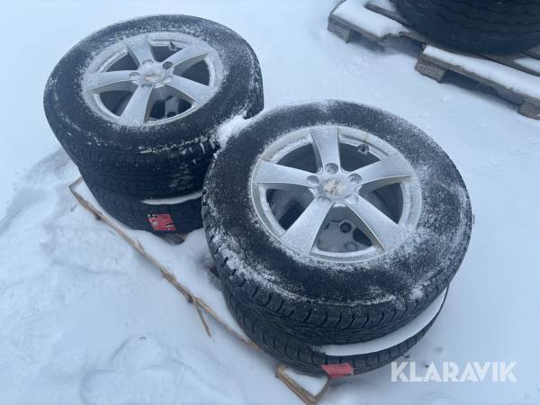Vinterdäck på fälg Kumho 215/70R16 4st