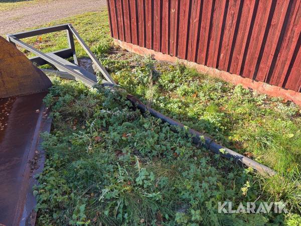 Kranarm med lilla BM-fäste