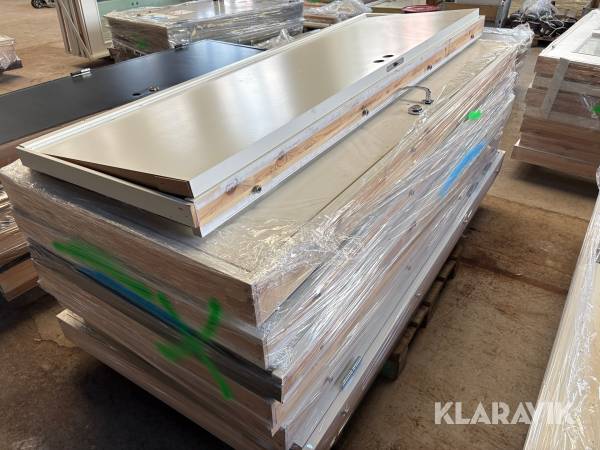 Vita dörrar med karm 2090x990mm