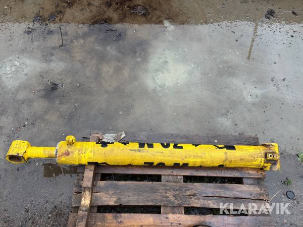 Vippcylinder till Komatsu skördare 911