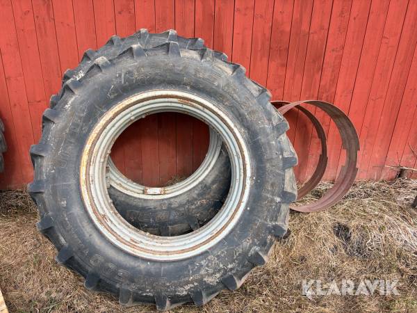 Dubbelmontage Pirelli 420/85-38