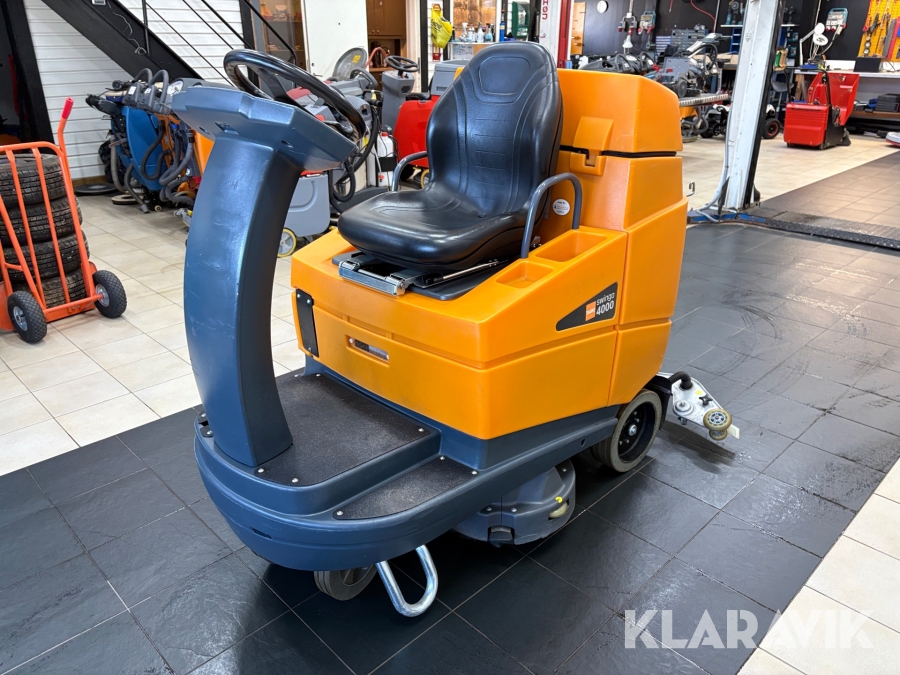 Åkbar skurmaskin Taski Swingo 4000