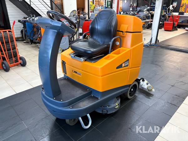 Åkbar skurmaskin Taski Swingo 4000